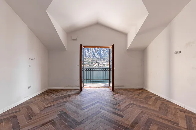 Eine luxuriöse dreistöckige Villa in erster Meereslinie in Kotor — photo 26